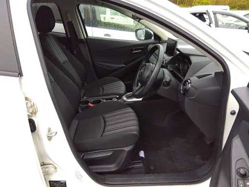 MAZDA MAZDA2 2022