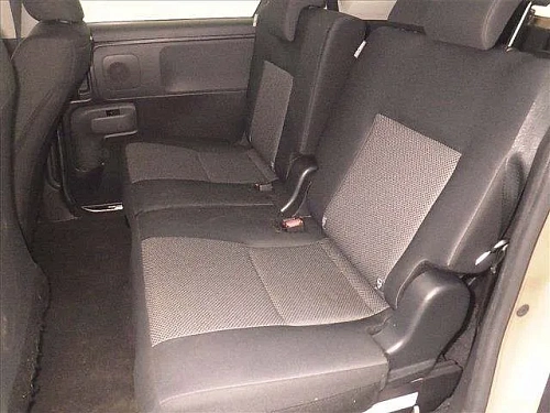 TOYOTA SIENTA 2023