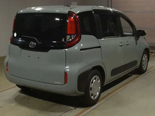 TOYOTA SIENTA 2023