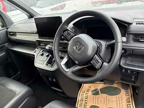HONDA STEP WAGON 2023