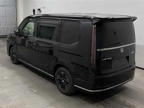 HONDA STEP WAGON 2023