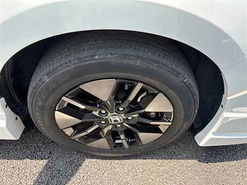 HONDA STEP WAGON 2023