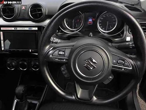 SUZUKI SWIFT 2023