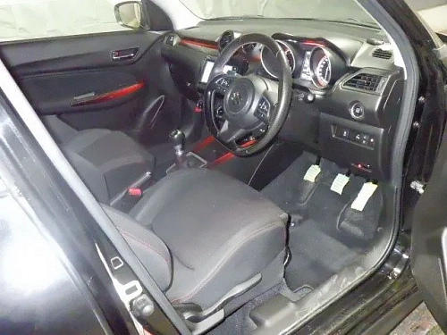 SUZUKI SWIFT 2023