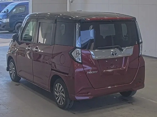 TOYOTA ROOMY 2023