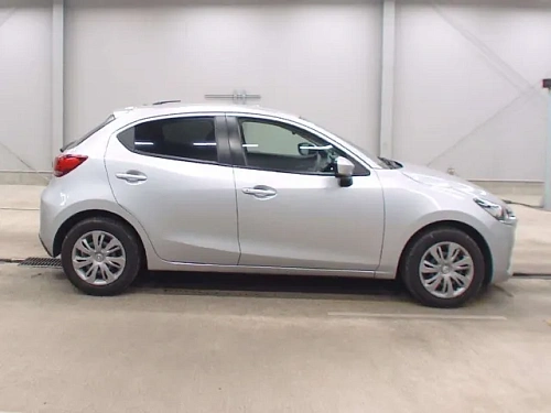 MAZDA MAZDA2 2023