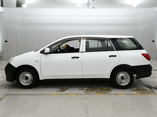 NISSAN AD 2021