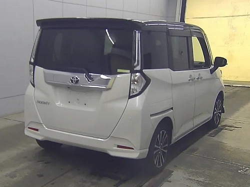 TOYOTA ROOMY 2023