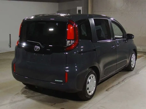 TOYOTA SIENTA 2023