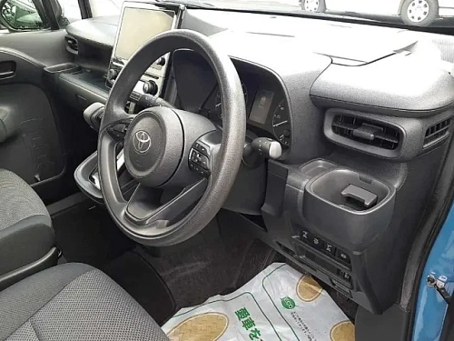 TOYOTA SIENTA 2023