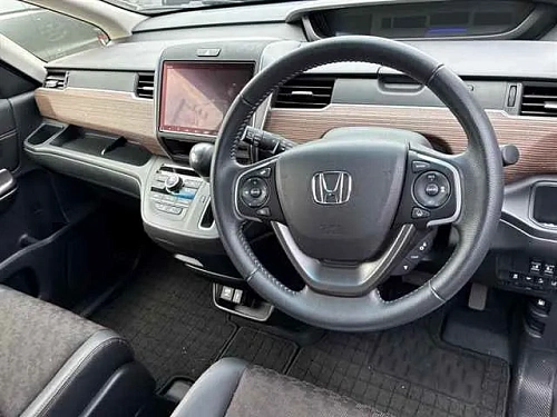 HONDA FREED 2023