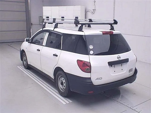 NISSAN AD 2022