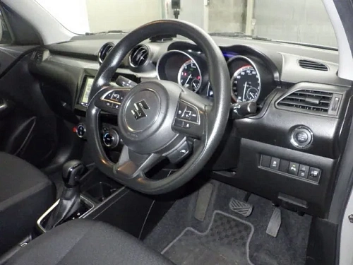 SUZUKI SWIFT 2023