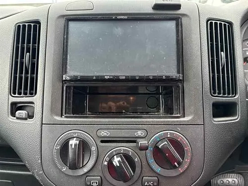 NISSAN AD 2021