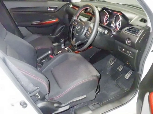 SUZUKI SWIFT 2023