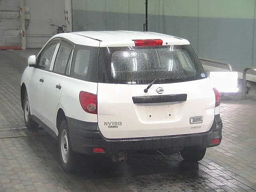 NISSAN AD 2021