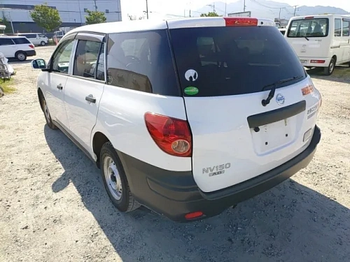 NISSAN AD 2021