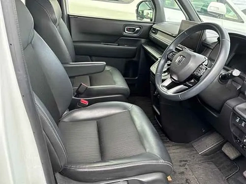 HONDA STEP WAGON 2023