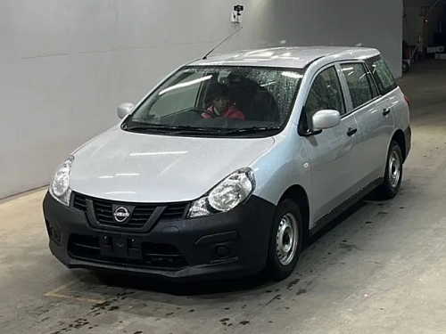 NISSAN AD 2022