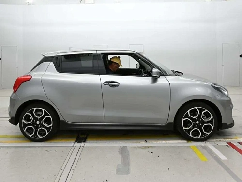 SUZUKI SWIFT 2021