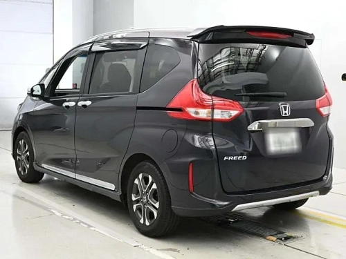 HONDA FREED 2023