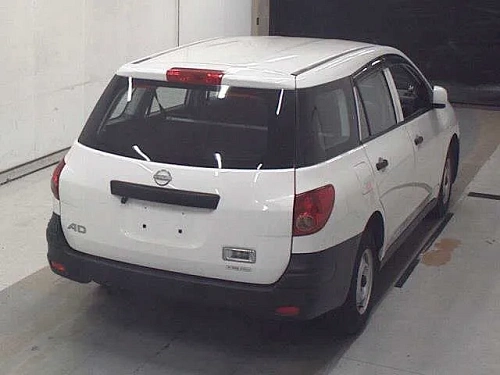 NISSAN AD 2021