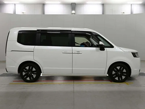 HONDA STEP WAGON 2023