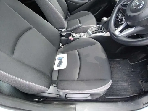 MAZDA MAZDA2 2023