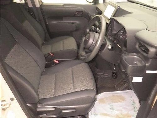 TOYOTA SIENTA 2023