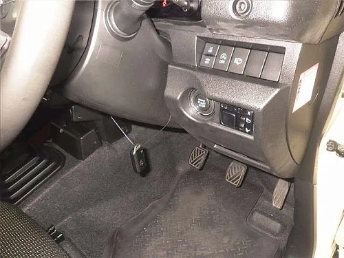 SUZUKI JIMNY SIERRA 2023