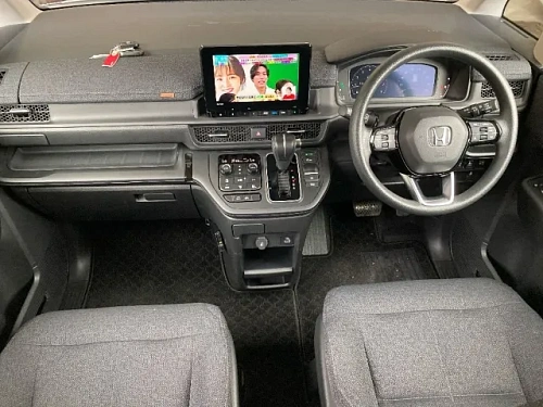 HONDA STEP WAGON 2023