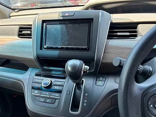 HONDA FREED 2023