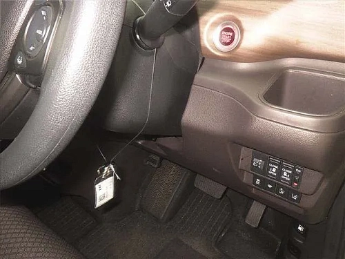 HONDA FREED 2023