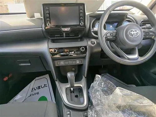 TOYOTA YARIS CROSS 2023