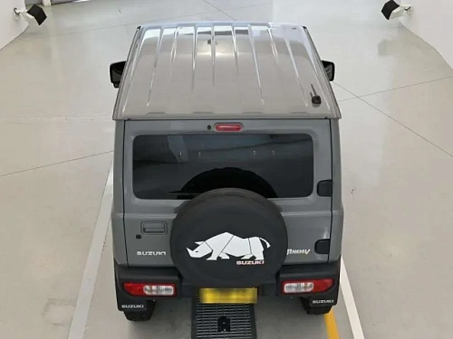 SUZUKI JIMNY 2023