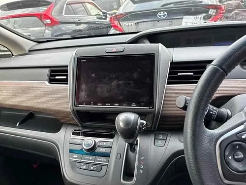 HONDA FREED 2023