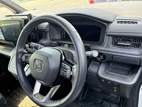HONDA STEP WAGON 2023