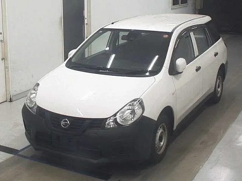 NISSAN AD 2021