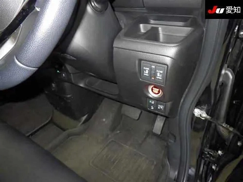 HONDA N BOX 2023