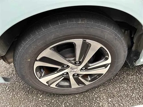 HONDA FREED 2023