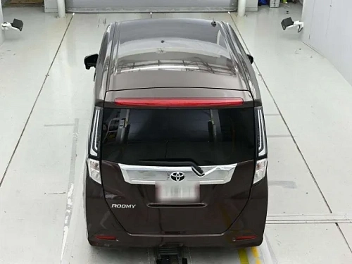 TOYOTA ROOMY 2023