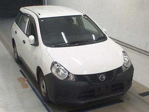 NISSAN AD 2021