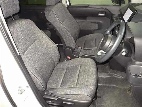 TOYOTA SIENTA 2023