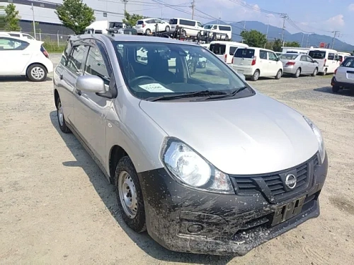 NISSAN AD 2022