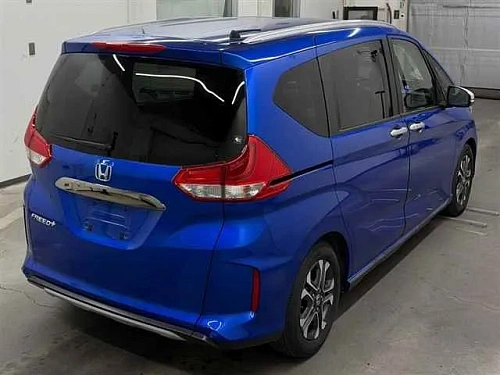 HONDA FREED 2023
