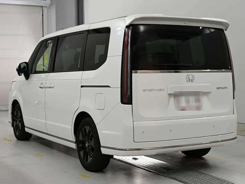 HONDA STEP WAGON 2023