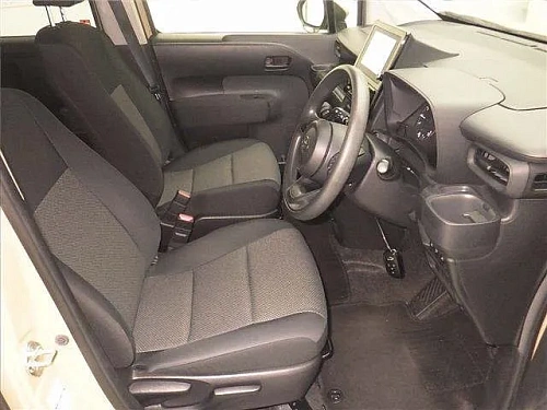 TOYOTA SIENTA 2023