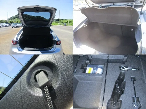 MAZDA MAZDA3 2023