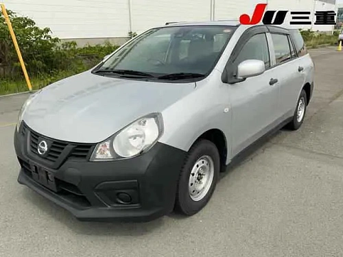 NISSAN AD 2021