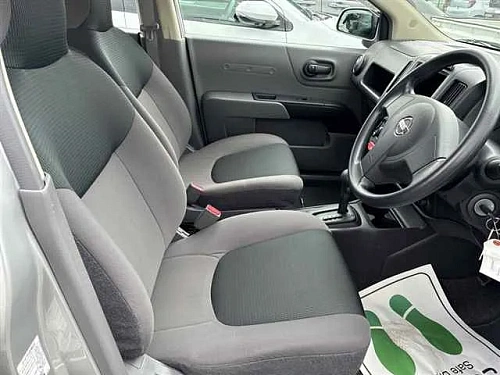 NISSAN AD 2021